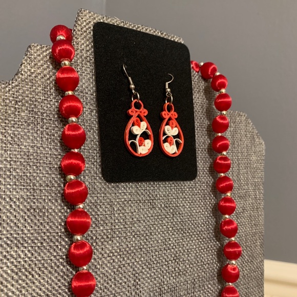 One of a Kind Earring/Necklace Combo - Picture 3 of 5